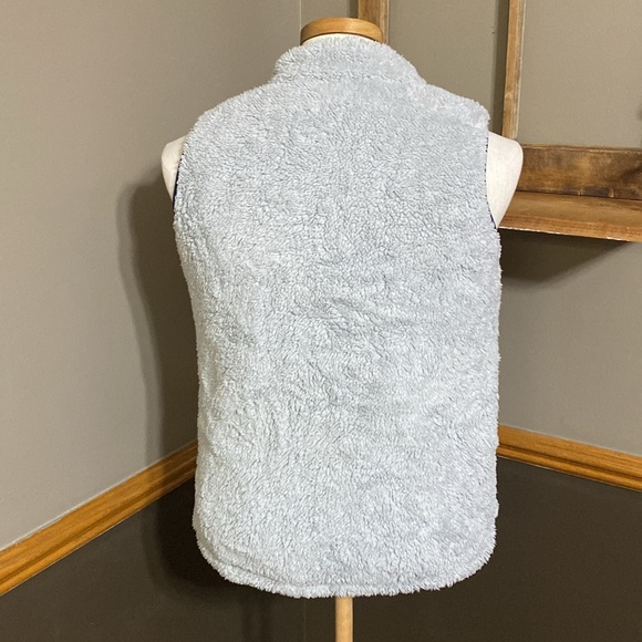 Buffalo navy blue floral & gray fleece reversible puffer vest size L - Picture 4 of 12